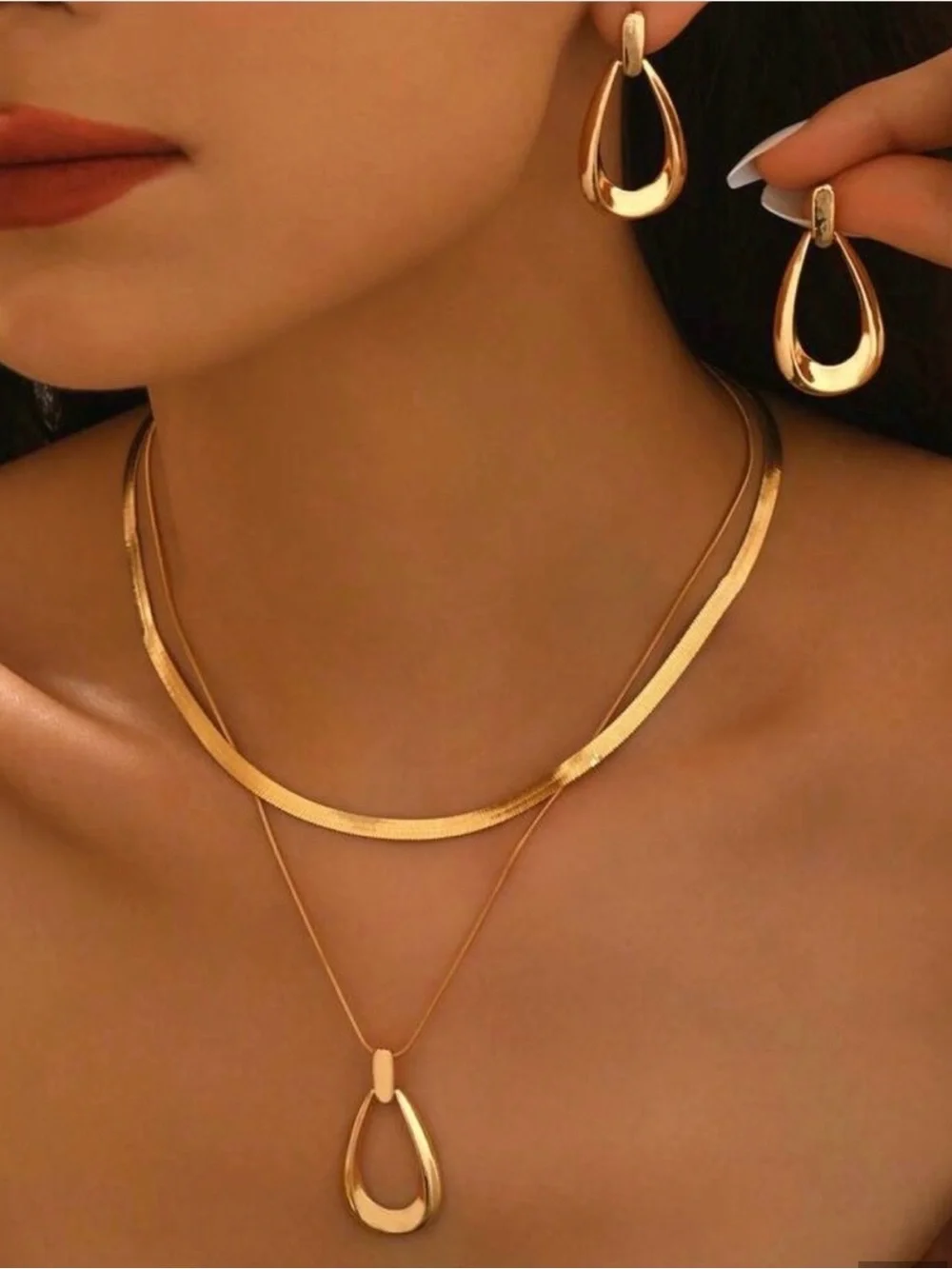 Gold Layered Teardrop Necklace and Earrings Set